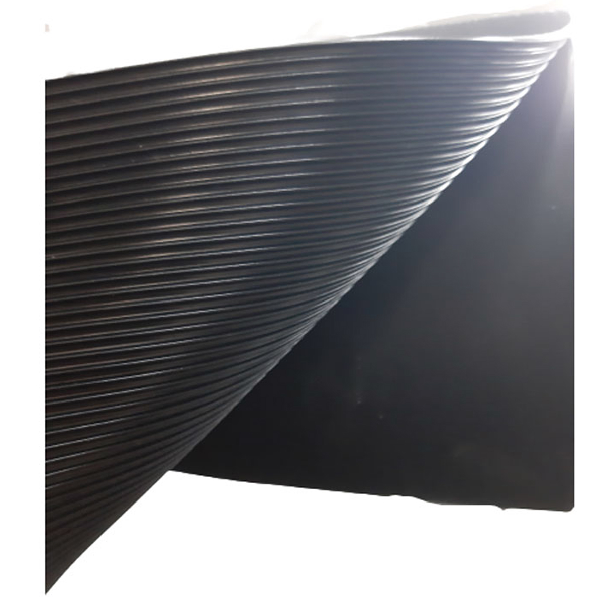 RUBBER TILE WITH LINES 3MM / M