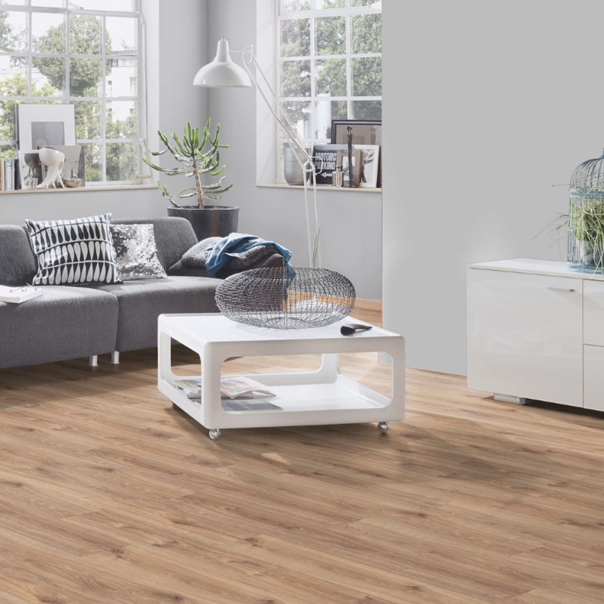 KRONOSPAN LAMINATE FLOOR CANYON WHITE 8642 8MM AC4 2,22 SQ.M (9PCS/BOX)